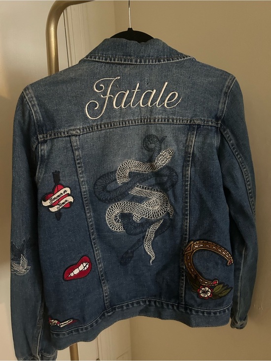 PacSun Jackets & Blazers - PacSun Embroidered Denim Jacket Snake Patch Femme Fatale Graphic Medium